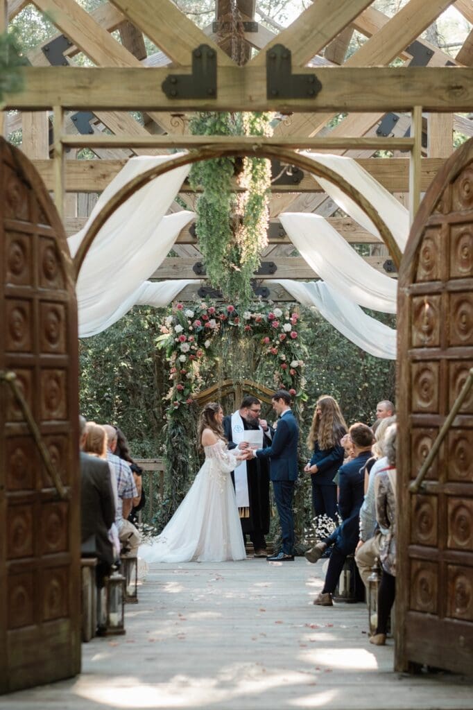talyor swift wedding inspo